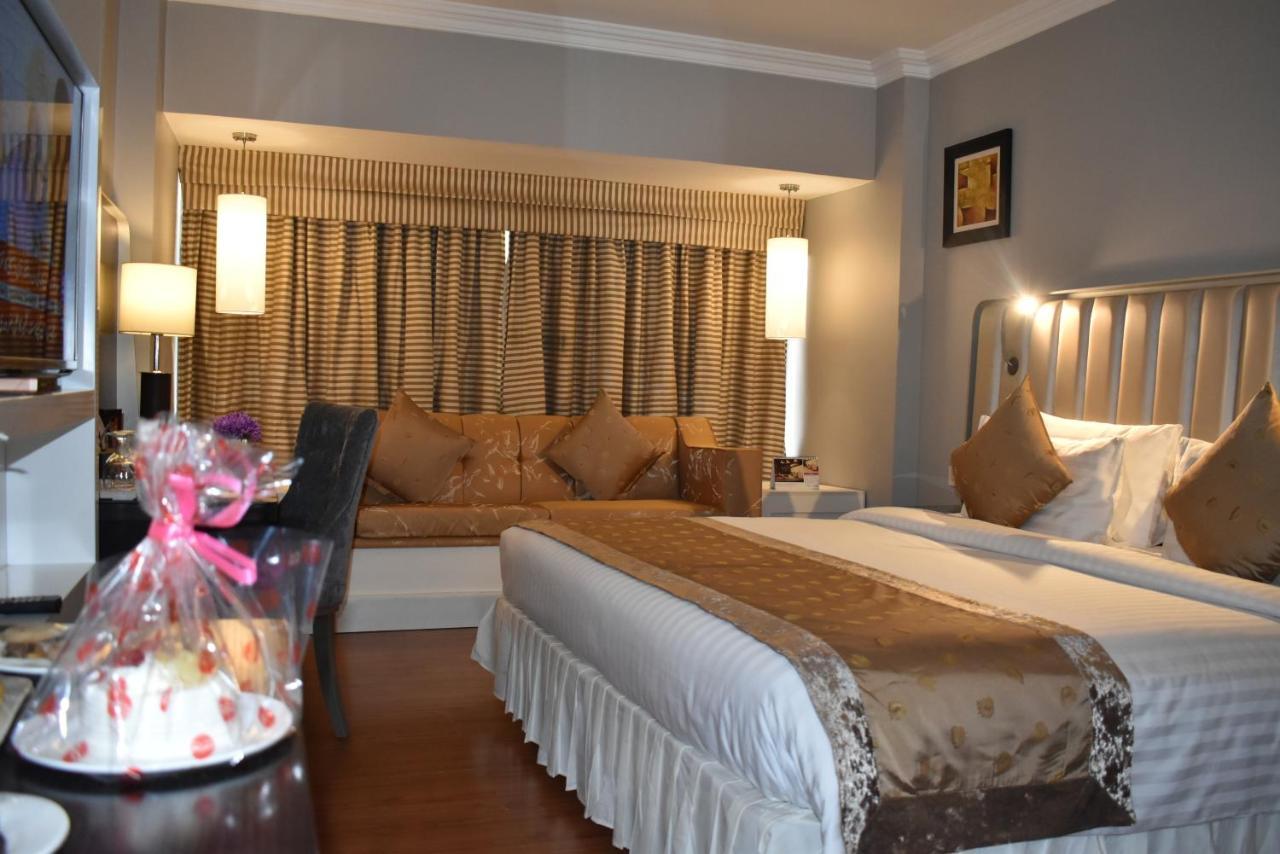 Ramada Plaza By Wyndham Karachi Airport Hotel Exteriér fotografie A room at the hotel